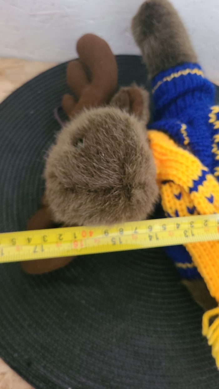 Peluche doudou Rêne Caribou pull et écharpe hiver Allan Flink - photo numéro 2