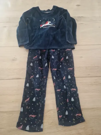 Pyjama 2 pièces taille 4 ans