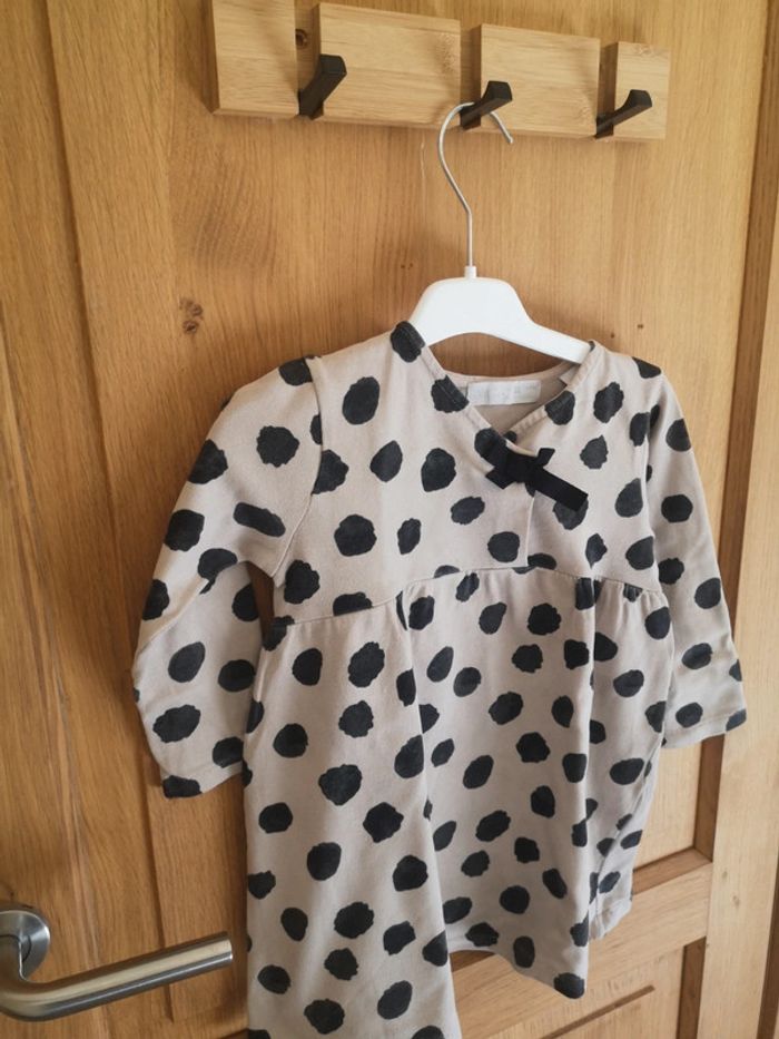 Robe courte en vieux rose à pois noir Zara 5 ans - photo numéro 3