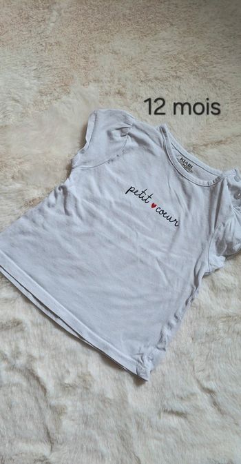 T-shirt manches courtes taille 9-12 mois