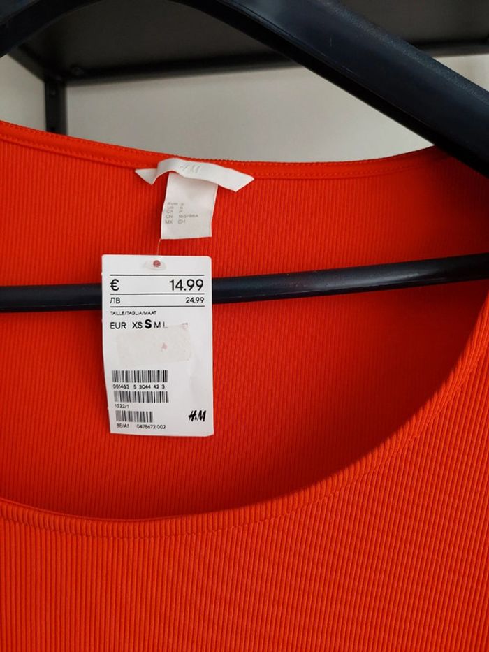 Robe rouge H&M neuve - photo numéro 6