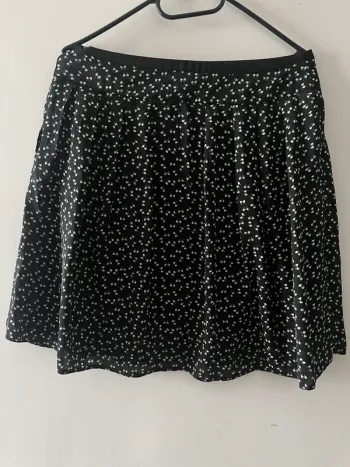 Jupe noire à motifs blancs – Taille 38