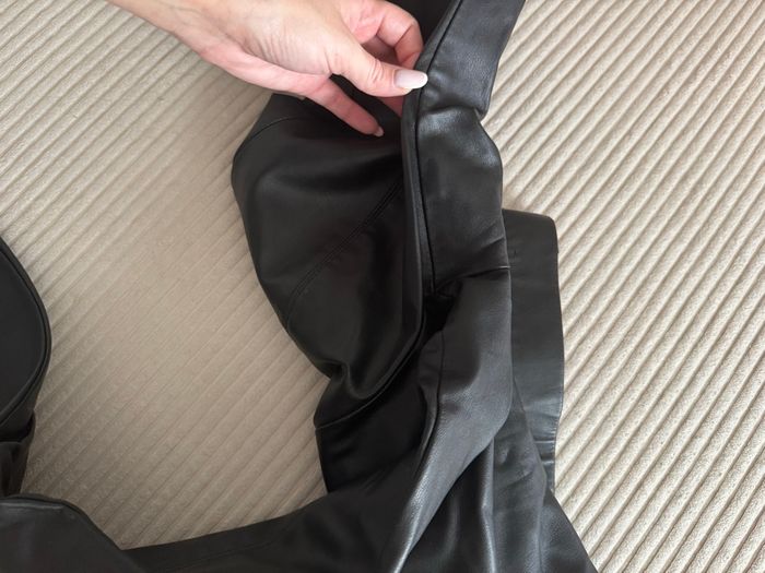 Pantalon cuir Zara - photo numéro 4