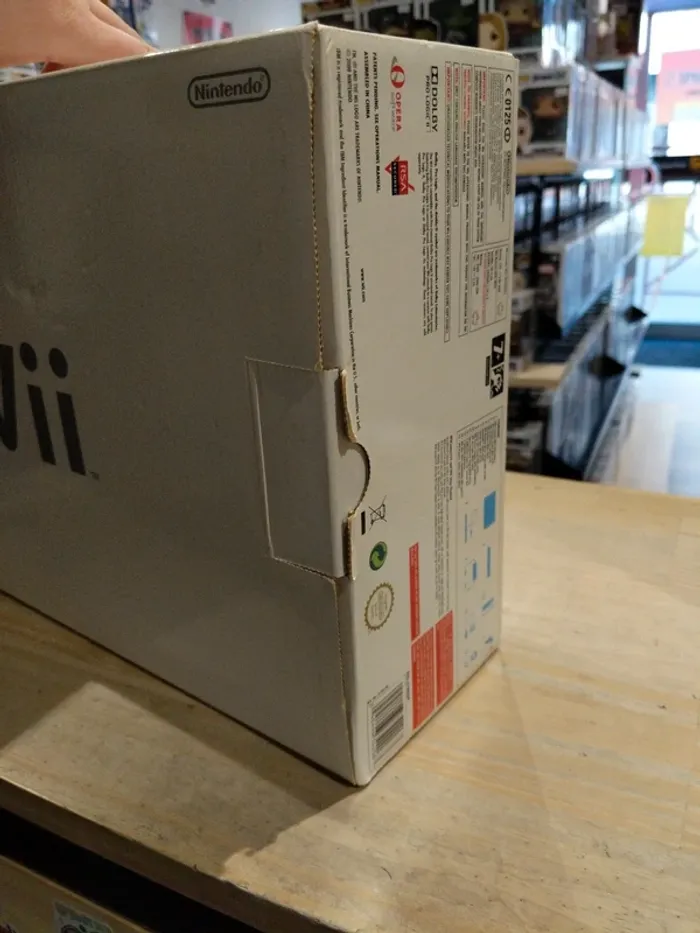 Nintendo Wii blanche en boîte + Wii Sports - photo numéro 7