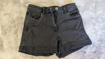Short en jean Gémo taille 14 ans 