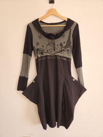 Robe originale La Mode est à Vous – Taille 36 – Très bon état