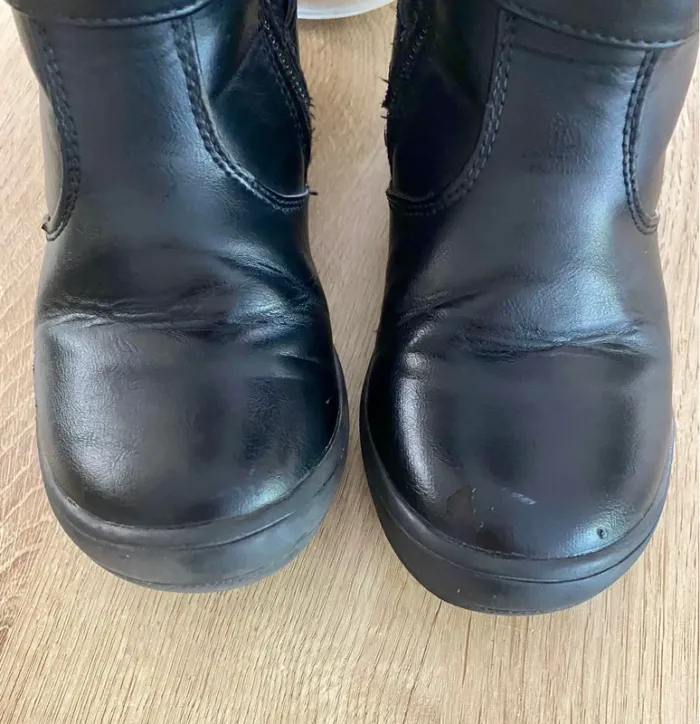 Bottes cuir pointure 30 valeur 70€ - photo numéro 3