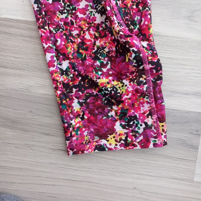 Pantacourt legging femme imprimée Adidas taille 42 - photo numéro 4