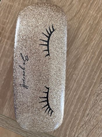 Boîtier à lunettes 