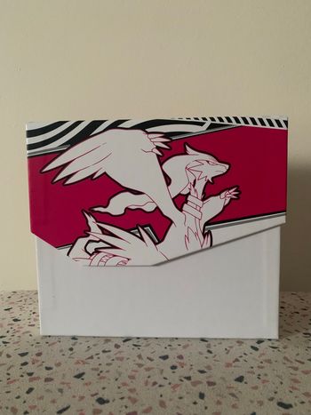ETB Pokémon - Flamme Blanche Reshiram (vide)