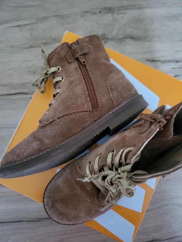 Bottines taille 28 - photo numéro 3