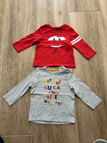 2 t-shirt manche longue orchestra car taille 9 mois