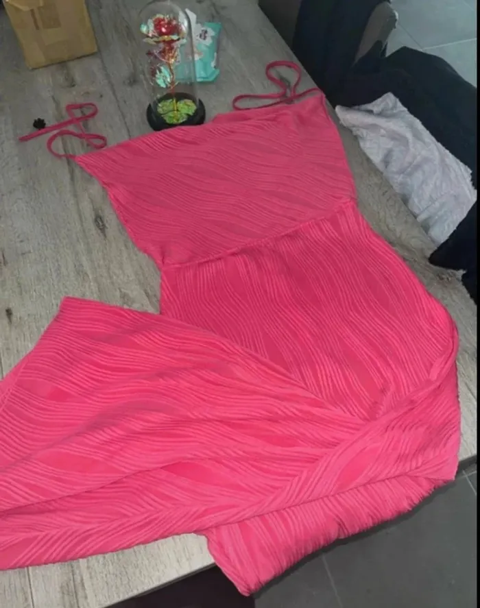 🌟 Magnifique robe plissée rose 🌟