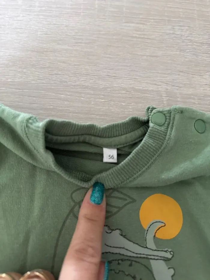 Pull vert - photo numéro 2