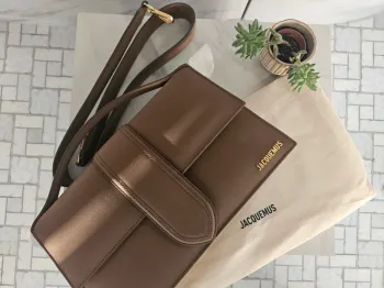 Le bambinou Brown Jacquemus