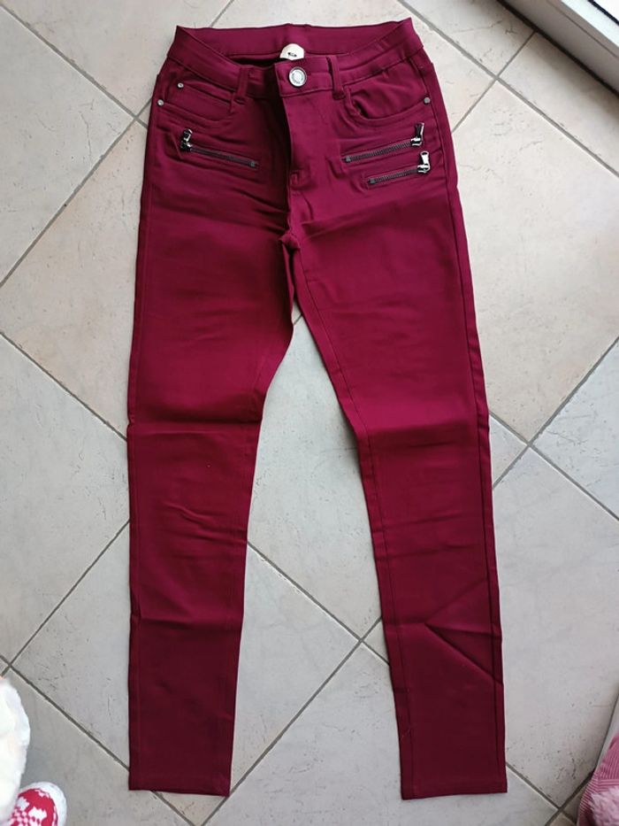 Jeans skinny bordeaux/lie de vin - taille M - neuf - photo numéro 3