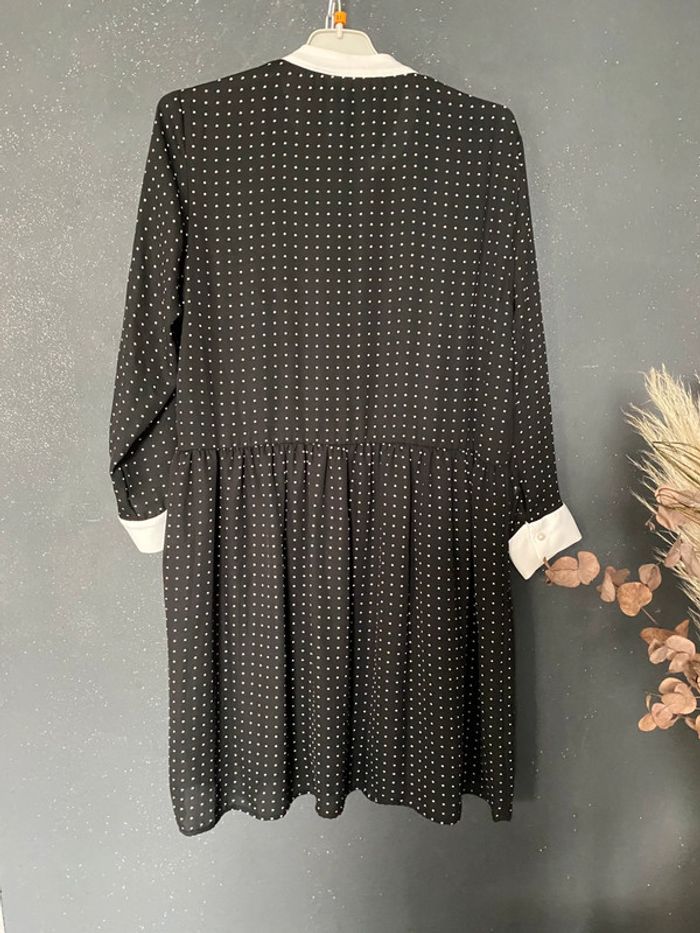 Robe col blanc en voile noir pois blancs bas doublé - photo numéro 6