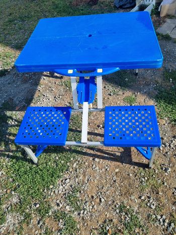 Table de camping pliante  4 places bleu  vintage