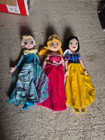 Peluche princesse Disney