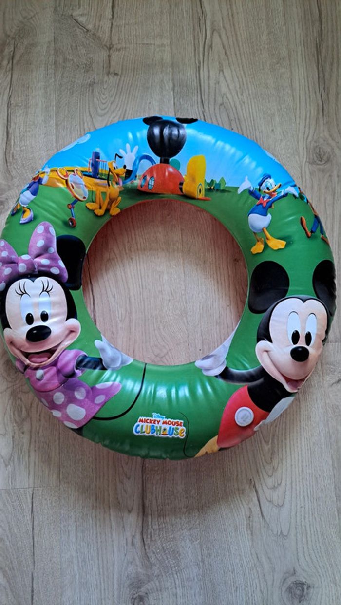Bouée Mickey et Minnie comme neuve