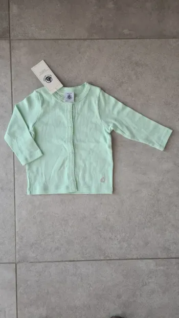 Gilet petit bateau 6 mois neuf avec etiquette