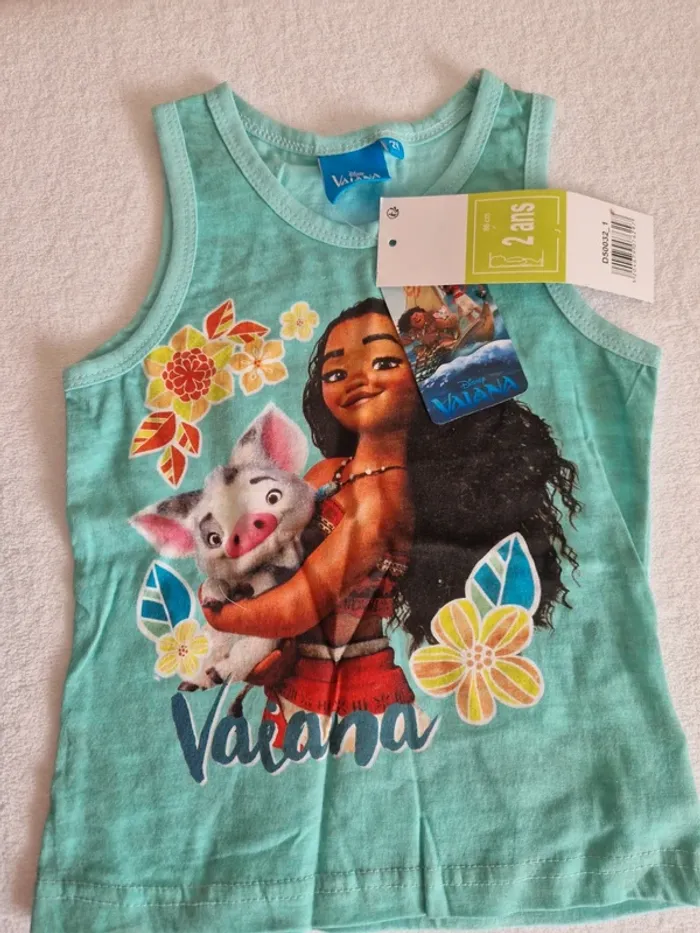 Tee shirt disney vaiana 2 ans neuf