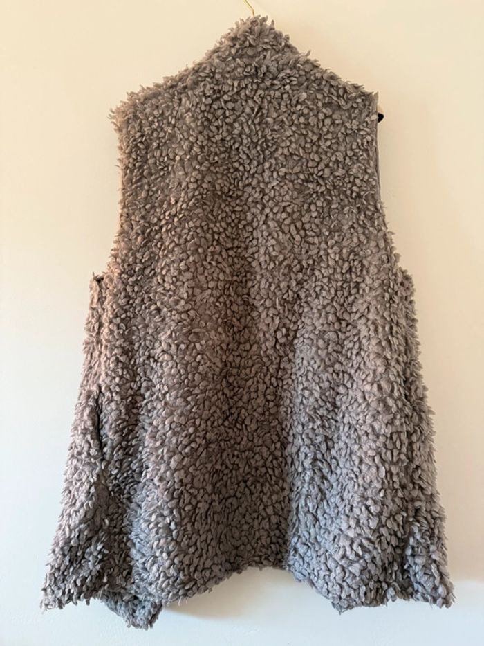 Veste sans manche grise - photo numéro 6