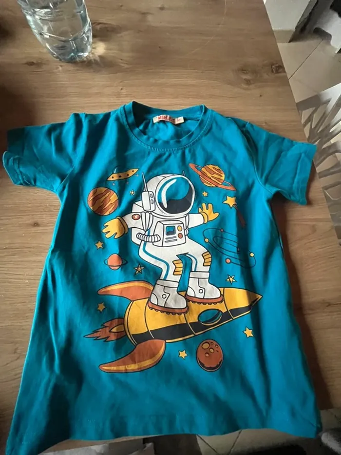 T-shirt manche courte taille 5ans