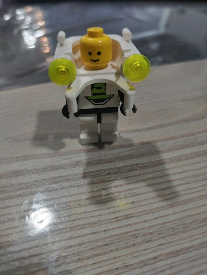 Lego space minifig Blacktron 2 sp055 - photo numéro 2