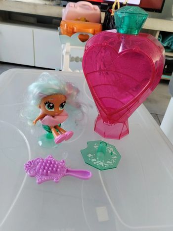Lot de 2 poupées salon dooz