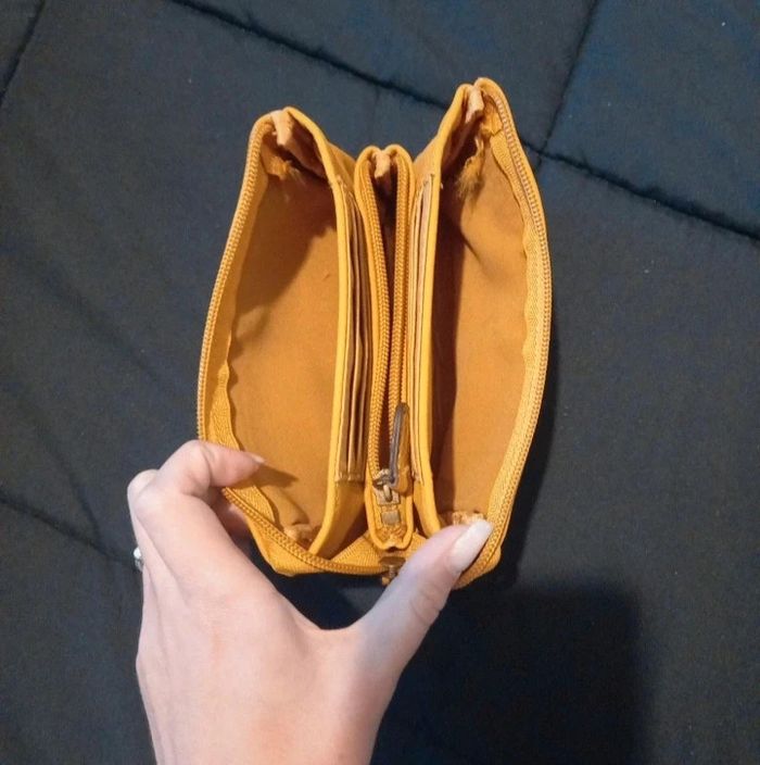 Porte-monnaie moutarde à plusieurs pochettes - photo numéro 6