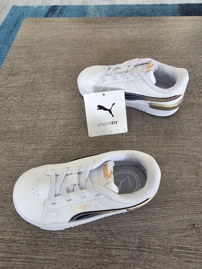 Chaussures arc en ciel puma neuve pointure 34 - photo numéro 7