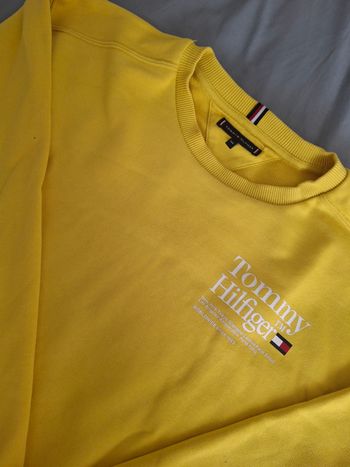 Pull jaune Tommy