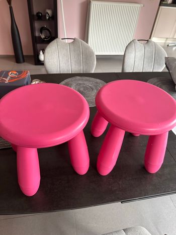 2 tabourets IKEA