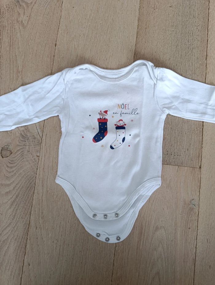 Lot 6 bodies manches longues 12M - photo numéro 3