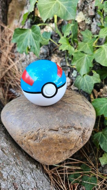 Super pokeball pour figurine Pokemon Nintendo