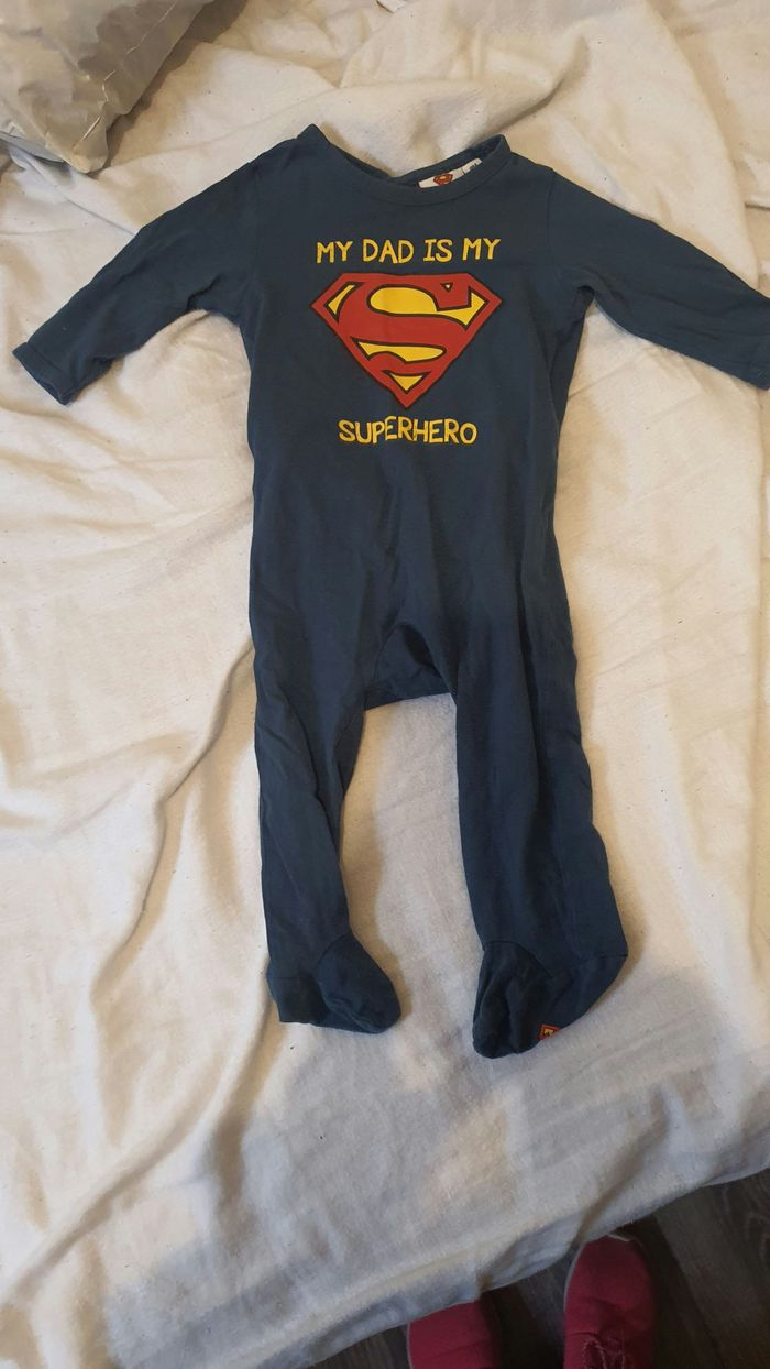 Vetements bébé 6-9 mois - photo numéro 3