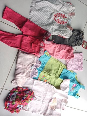 Lot vêtements bébé fille