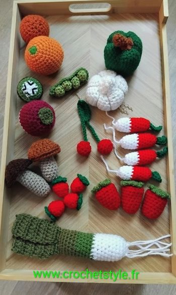 Lot de dînette crochet
