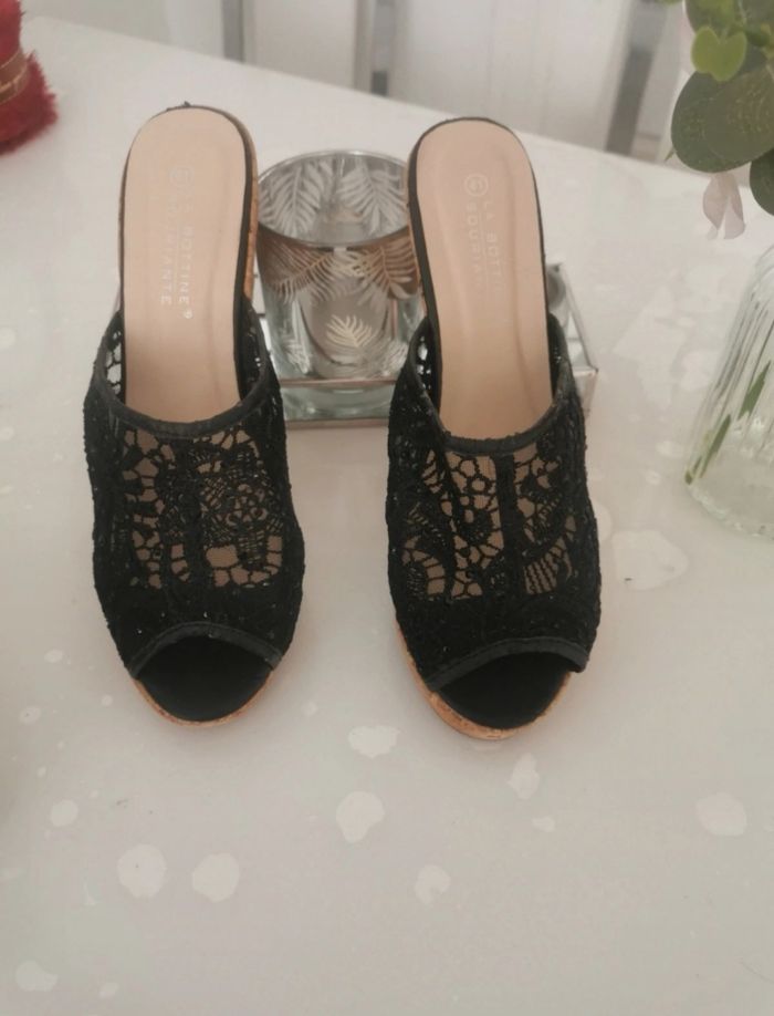 🖤🤍Jolie Paires De Mules Talon Compensé 🖤🤍 - photo numéro 2