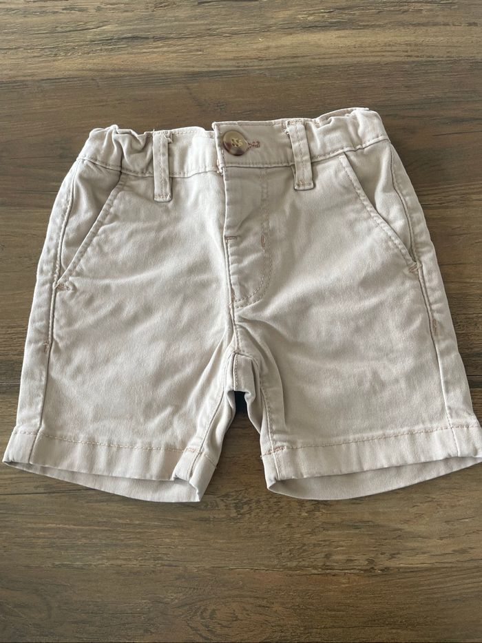 Short beige