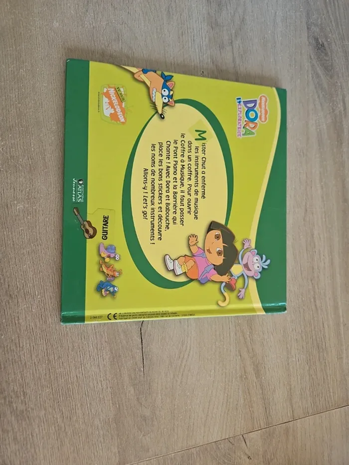 Livre dora l'exploratrice - photo numéro 2
