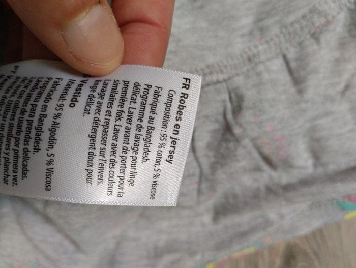 Robe licorne Arc en ciel 🌈☀️ - photo numéro 5