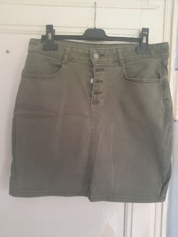 Jupe en jean vert kaki, marque Kiabi, taille 38