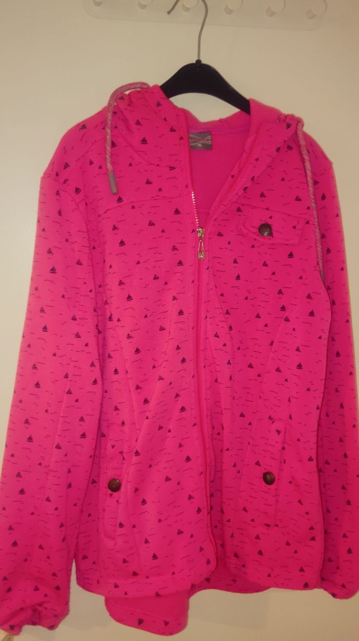 Gilet rose - photo numéro 2