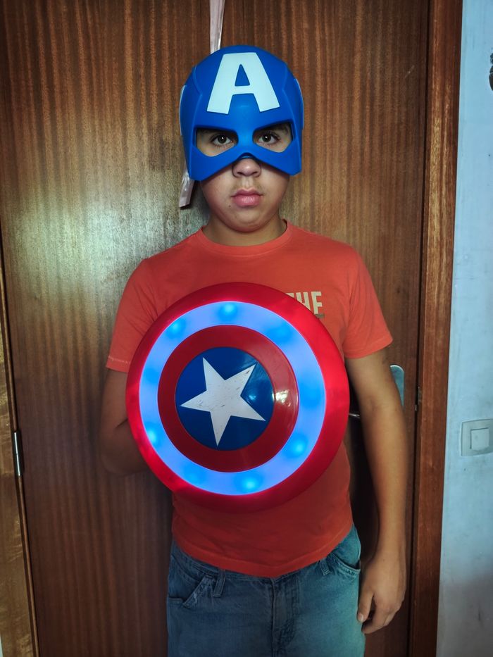 Bouclier et Masque de Captain America - photo numéro 3