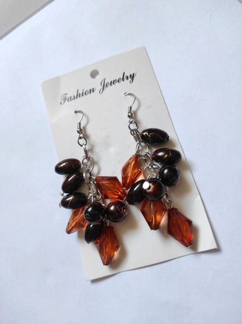 Boucle d'oreille neuve