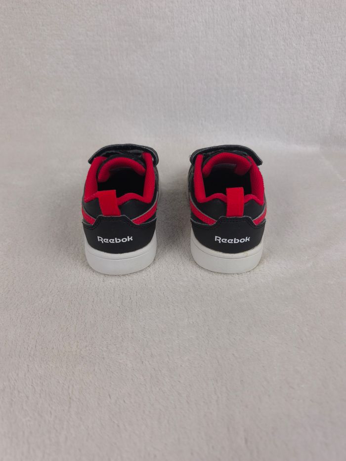 Basket scratch Noir et Rouge Reebok Garçon pointure 26.5 - photo numéro 5
