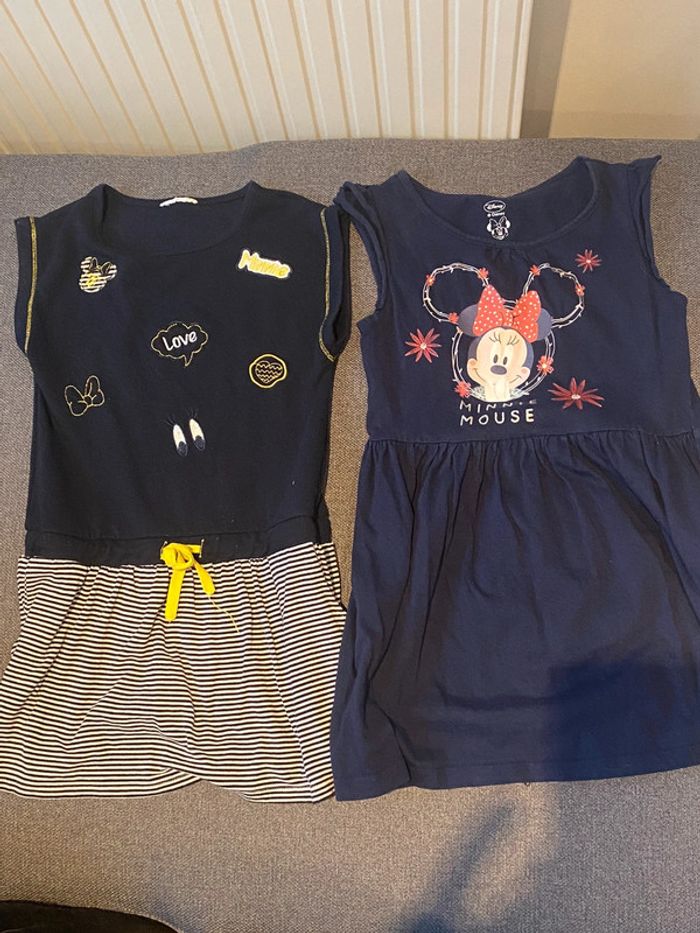 Lot de 2 robes Disney minnie 5-6 ans - photo numéro 2
