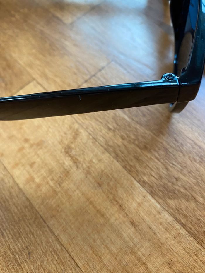 Lunette de sole - photo numéro 4